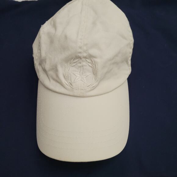 White Baseball Cap with Embroidered Star Emblem. - Picture 1 of 11